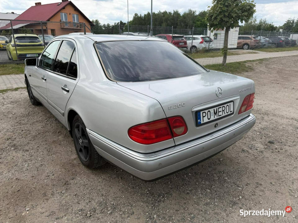 Mercedes E 200 gaz LPG zarejestrowany W210 Zbąszyń