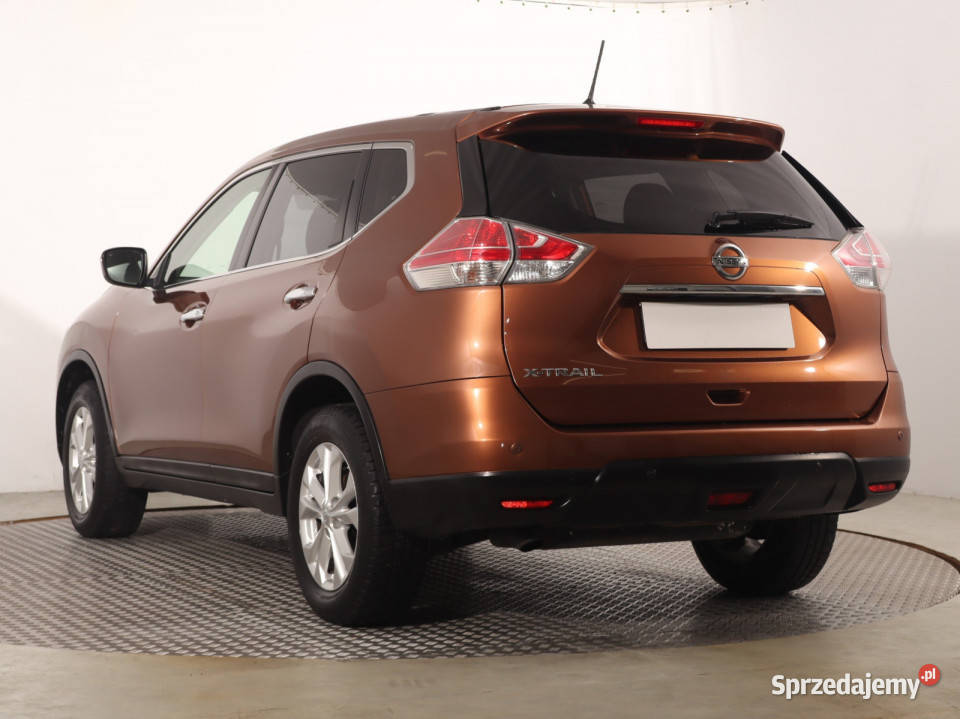 Nissan XTrail 16 DIGT Rok produkcji 2015 X-Trail Katowice sprzedam