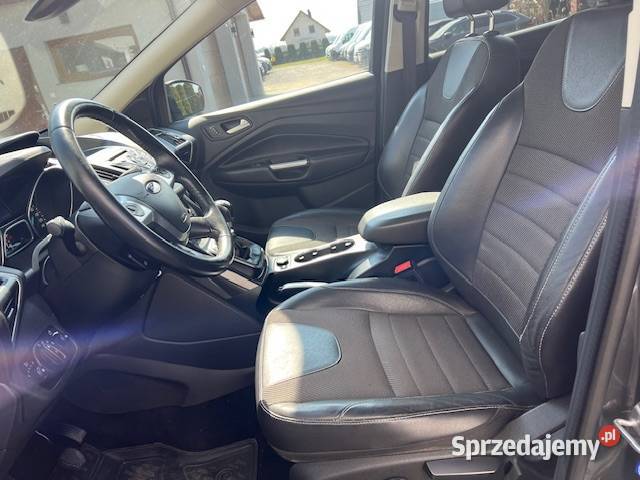 sprzedam samochód osobowy Ford Kuga 15 benzyna manualna Bielsk sprzedam