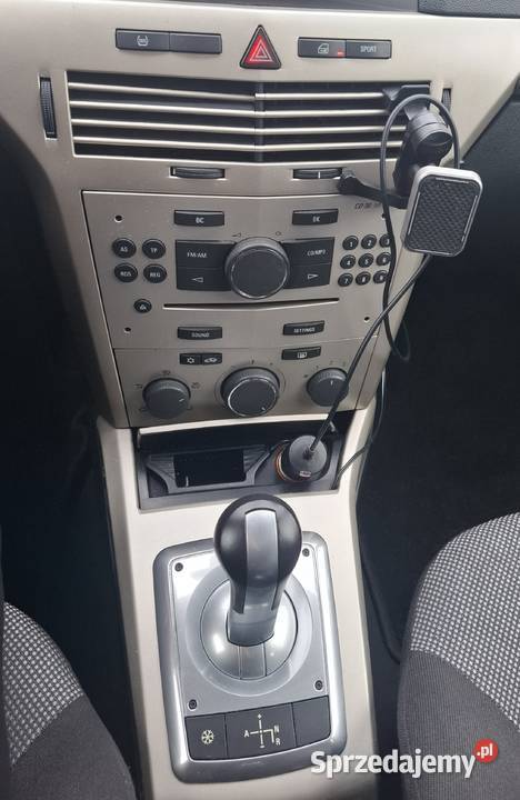 Opel Astra 16 benzyna 2008r automat poduszka powietrzna Chojnice