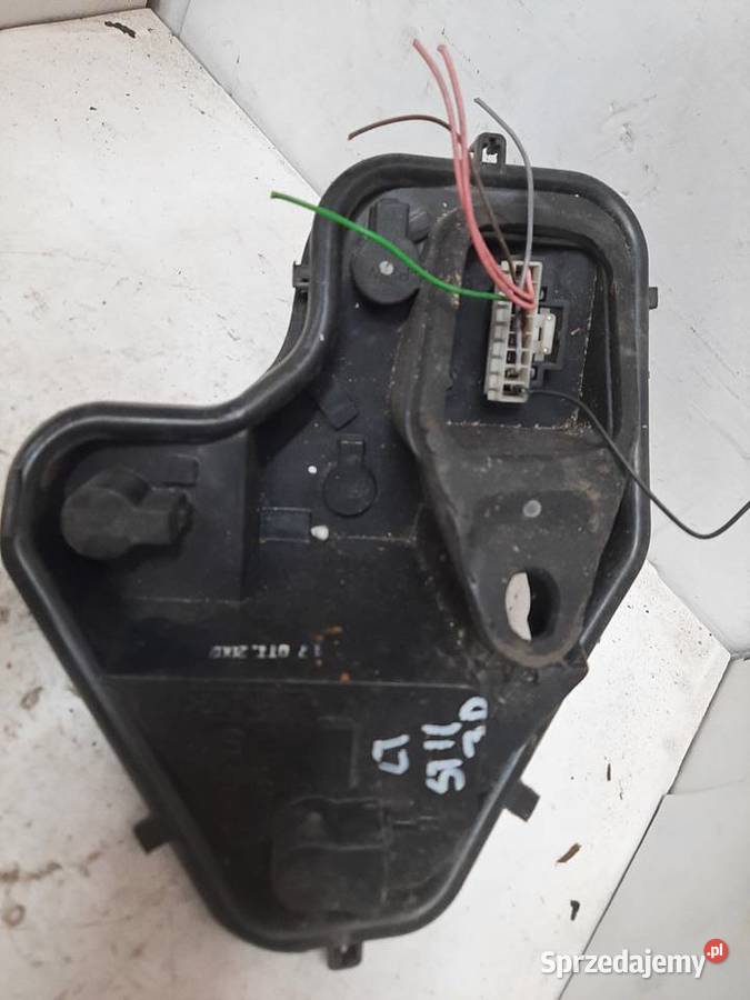 Fiat Stilo 3D listwa wkład lampy lewej tylnej Ksawerów