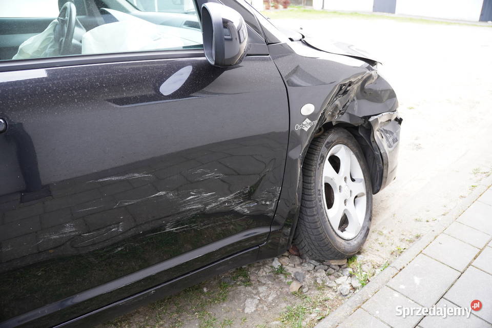 Suzuki Swift IV 13 Uszkodzony powypadkowy czarny Borkowo Wielkie