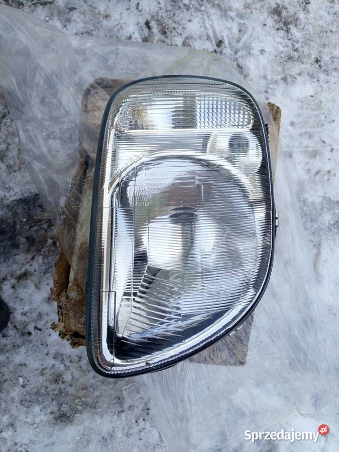 Reflektor przód prawy Nissan Micra K11 nowy