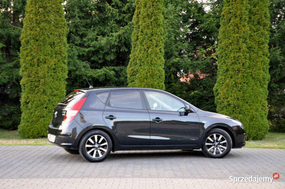 Hyundai i30 14i109LiftCzarnyKlimatyzacjaWekurI Ostrów Mazowiecka