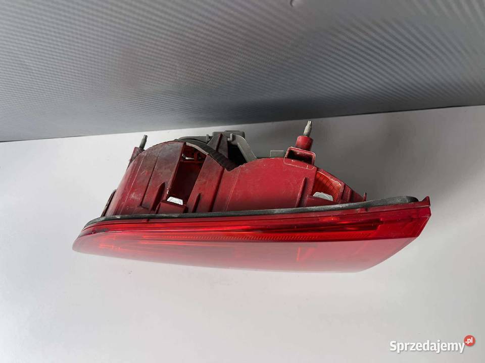 VW SHARAN 7N0 PRAWA LAMPA W KLAPĘ Ostroróg