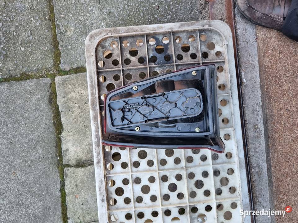 Lampa tylna do polonez atu plus Mszczonów