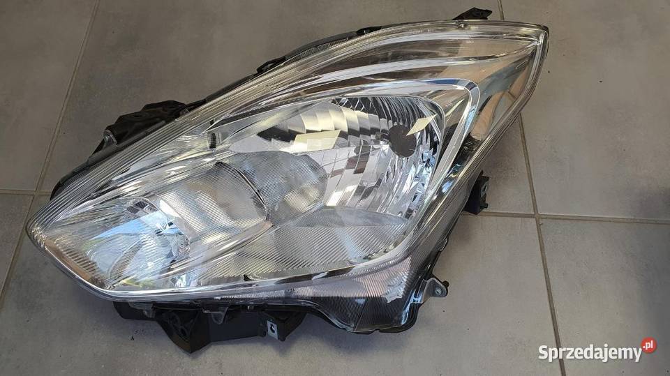 Suzuki swif 2018 reflektor lewy przód nowy model Motycz