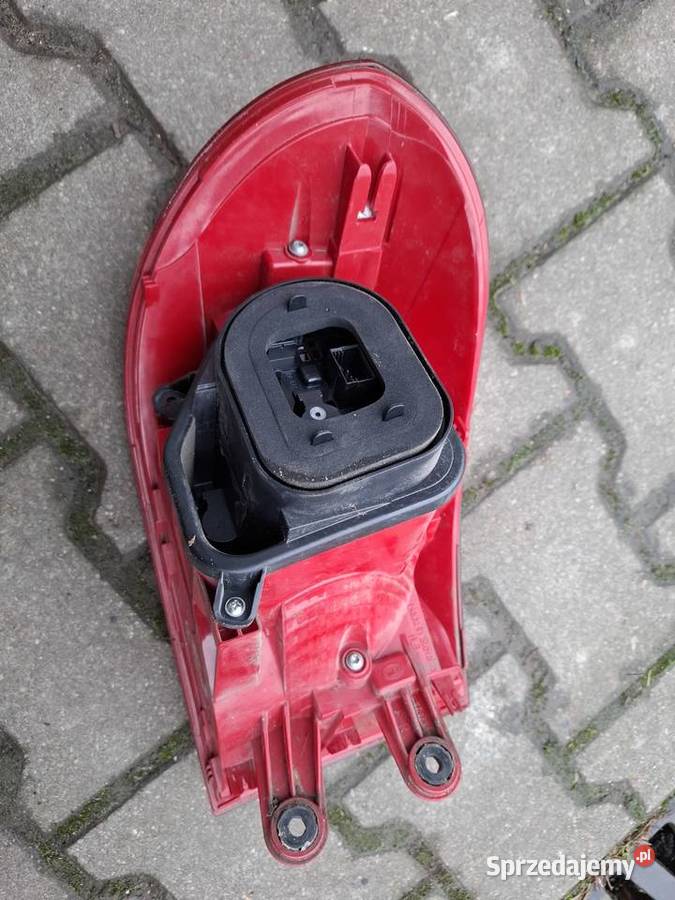 VW TIGUAN I LIFT LAMPA PRAWY TYŁ Lampy tylne Pawłów