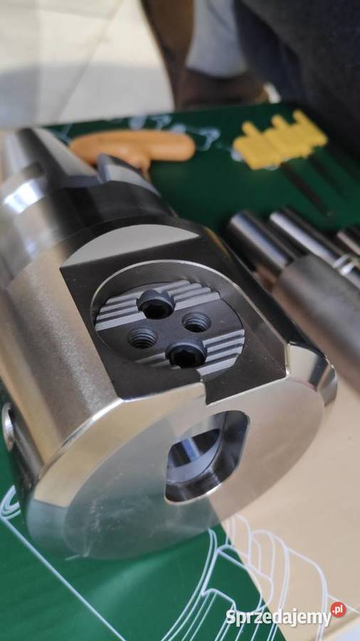 Wytaczadło precyzyjne BT40 NBH2084 zakres 8320