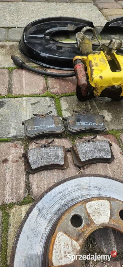 Audi a4 b5 quattro hamulce tyl zaciski tarcze Zestawy hamulcowe Jarosław