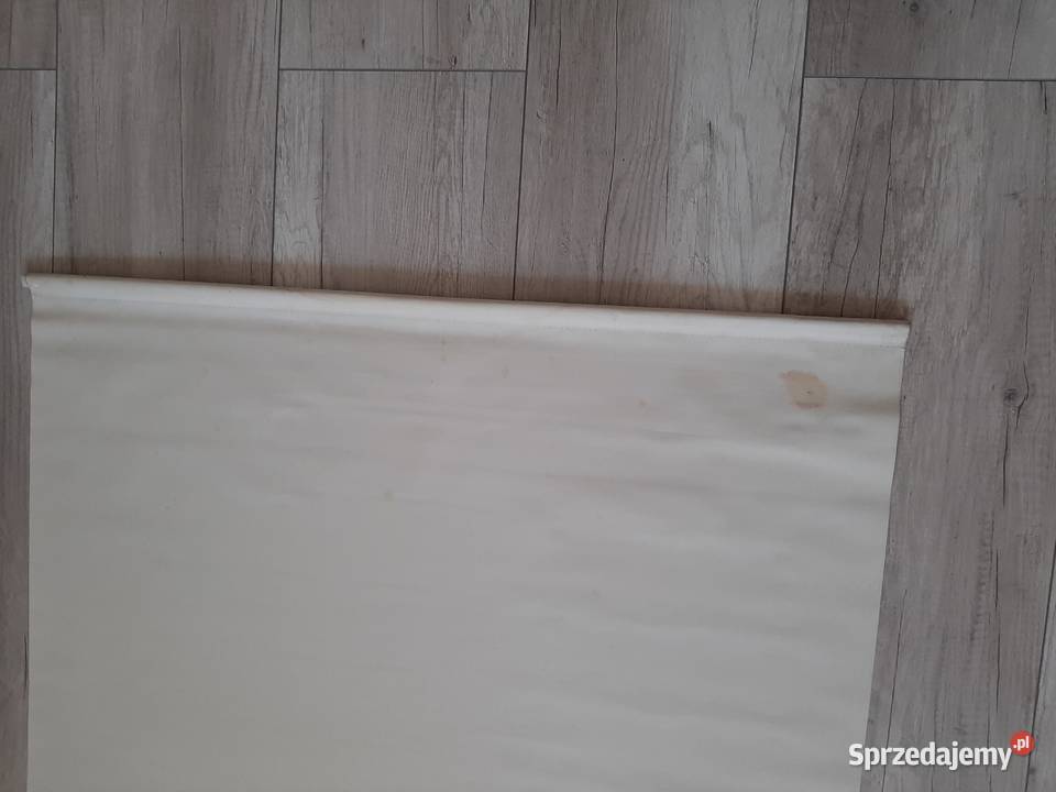 Roleta żaluzja okienna kremowa srebrna powłoka