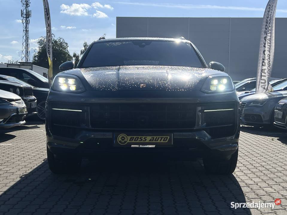 Porsche Cayenne 2024 podgrzewane fotele