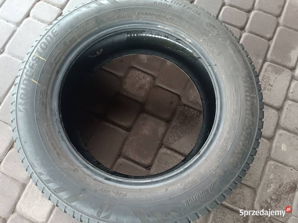 Opony zimowe 22560 R17 2 sztuki Bridgestone małopolskie