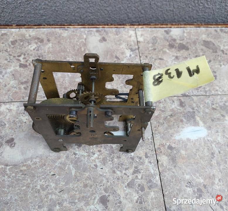 M138 Mechanizm starego zegara ściennego GB Tczew