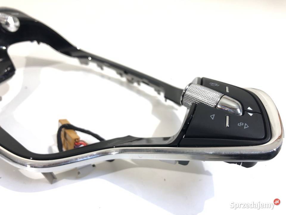 PRZEŁĄCZNIKI KIEROWNICY SKODA OCTAVIA IV