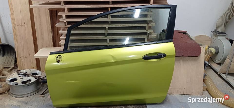 Ford Fiesta MK7 Drzwi lewe kierowcy kod l59