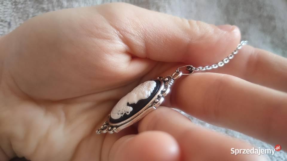 Wisiorek wisior naszyjnik kamea z kobieta śląskie Tarnowskie Góry sprzedam