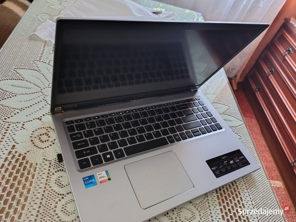 Laptop Rejowiec Fabryczny