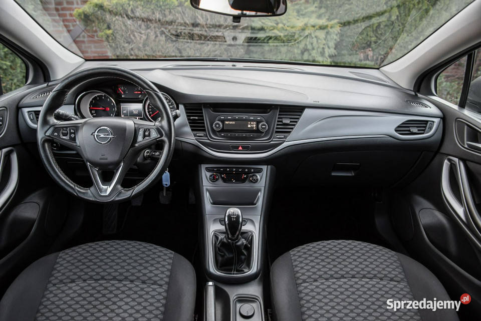 Opel Astra 10T 105 Super Stan Zadbana Opłacona K ASR (kontrola trakcji) Zwoleń