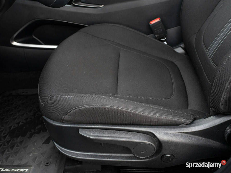Hyundai Tucson WJ8596M16 TGDi HEV Executive 2WD 1598cm3 Pępowo