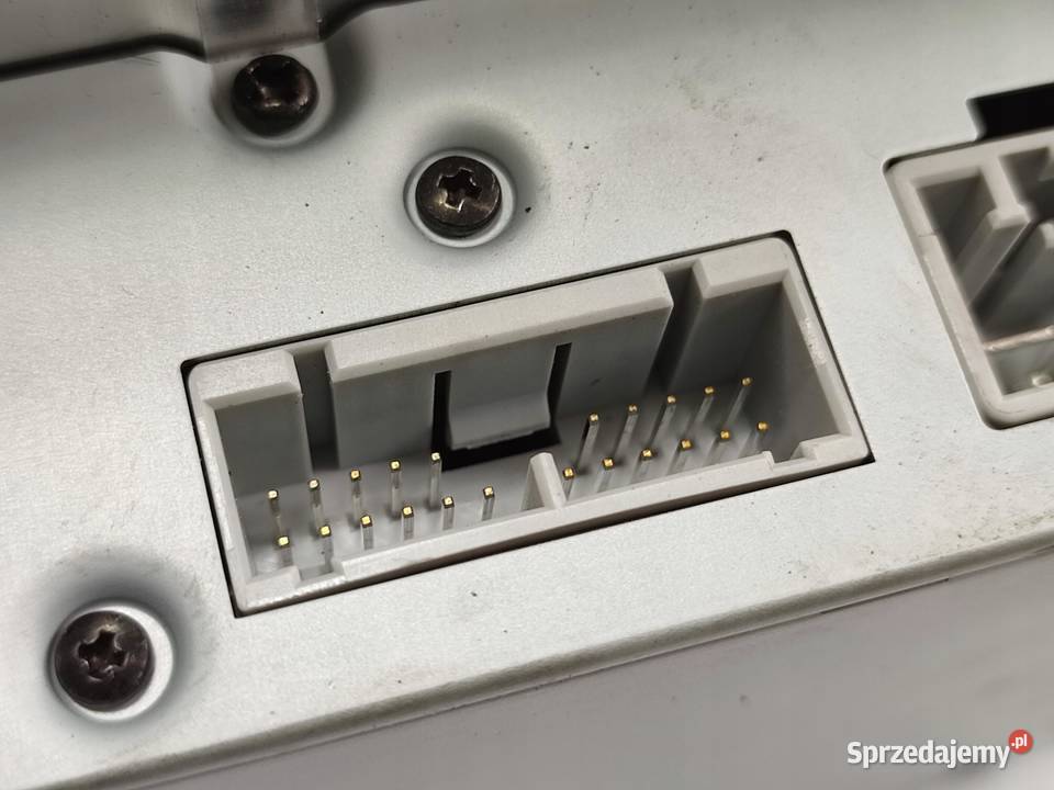 WZMACNIACZ AUDIO VOLVO XC90 I 275 20022014 Sprzęt audio fabryczny