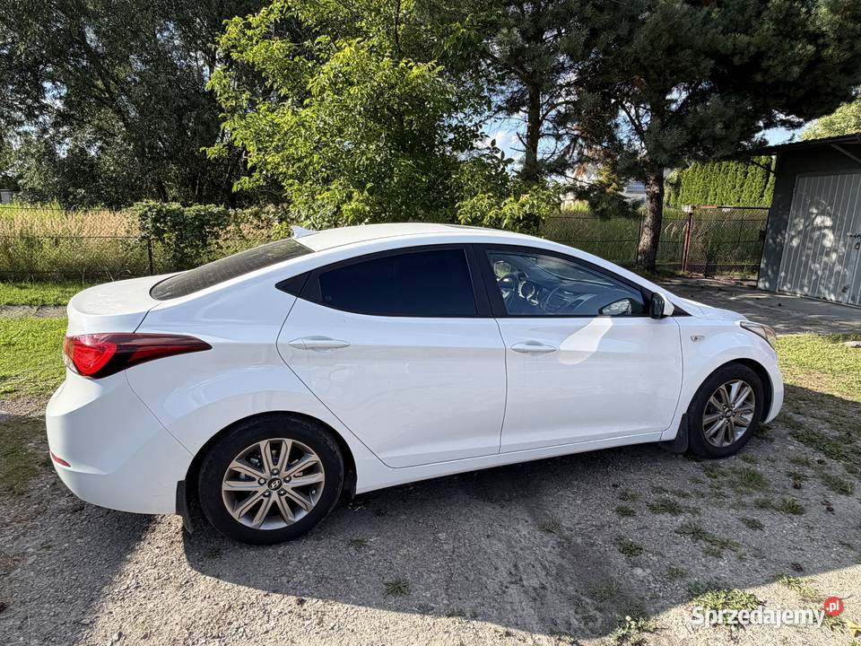 Hyundai Elantra 18 benzyna