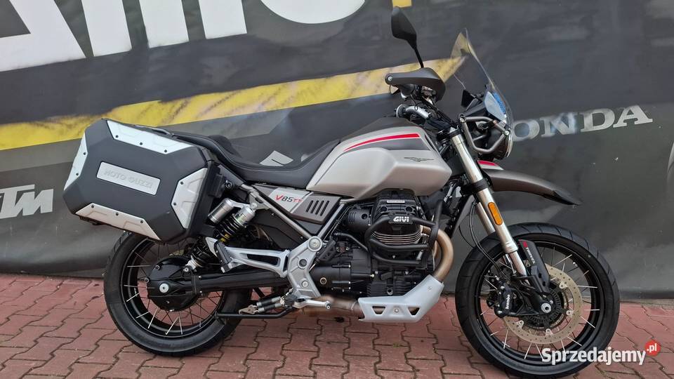 Moto Guzzi V85 Travel 2023 śląskie