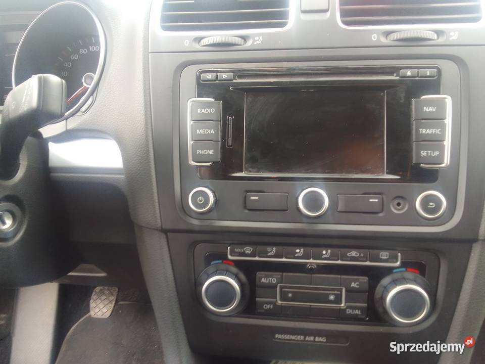 Volkswagen Golf 16tdi bluemotion technology 105KM Golf Nowa Ciświca