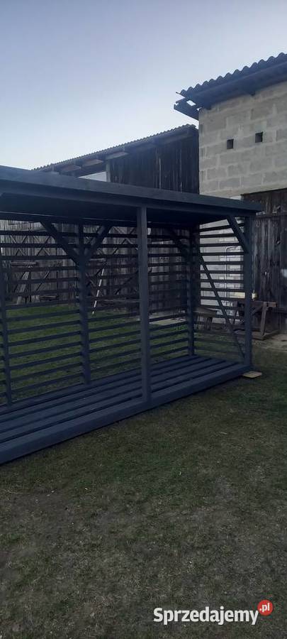 Drewutnia Schowek na drewno Drewutnie