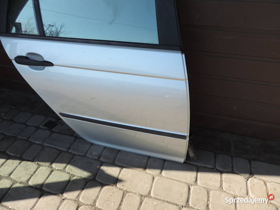 DRZWI PRAWY TYŁ BMW E46 FL KOMBI TTITAN SILBER Nowy Sącz
