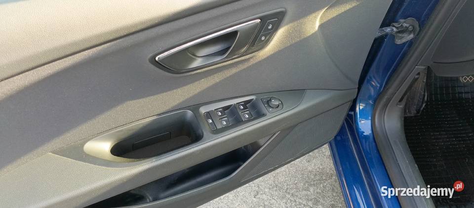 SEAT LEON 16 TDI 110 Rok produkcji 2015 Ostrowiec Świętokrzyski sprzedam