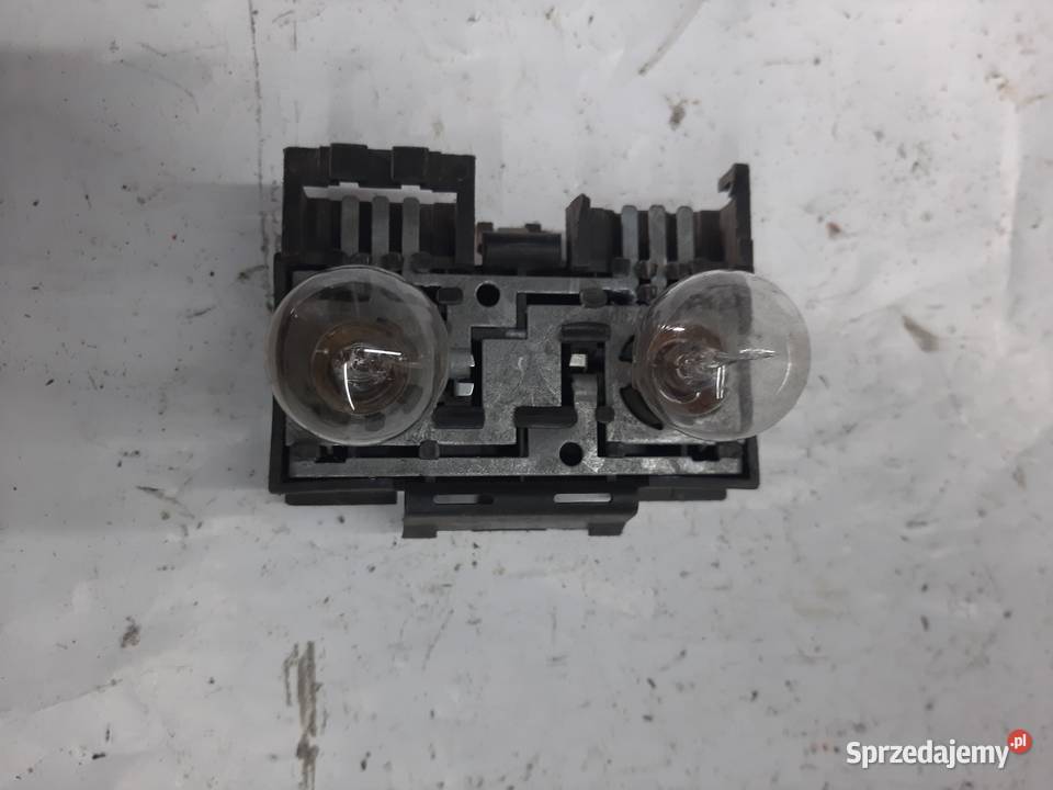 VW PASSAT B4 KOMBI listwa wkład lampy prawej Ksawerów