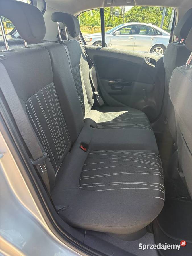 Opel Corsa 12 benzyna 80 klimatyzacja salon Dolna Grupa