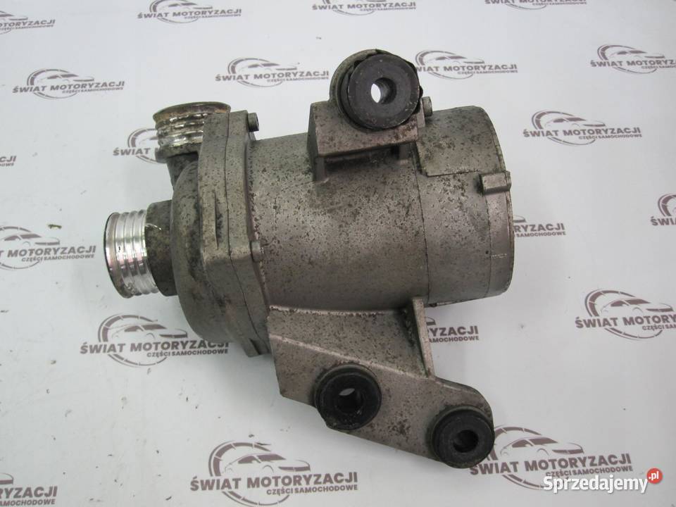 BMW 1 20 B 09r pompa wody 70285301 304453310 osobowe sprzedam