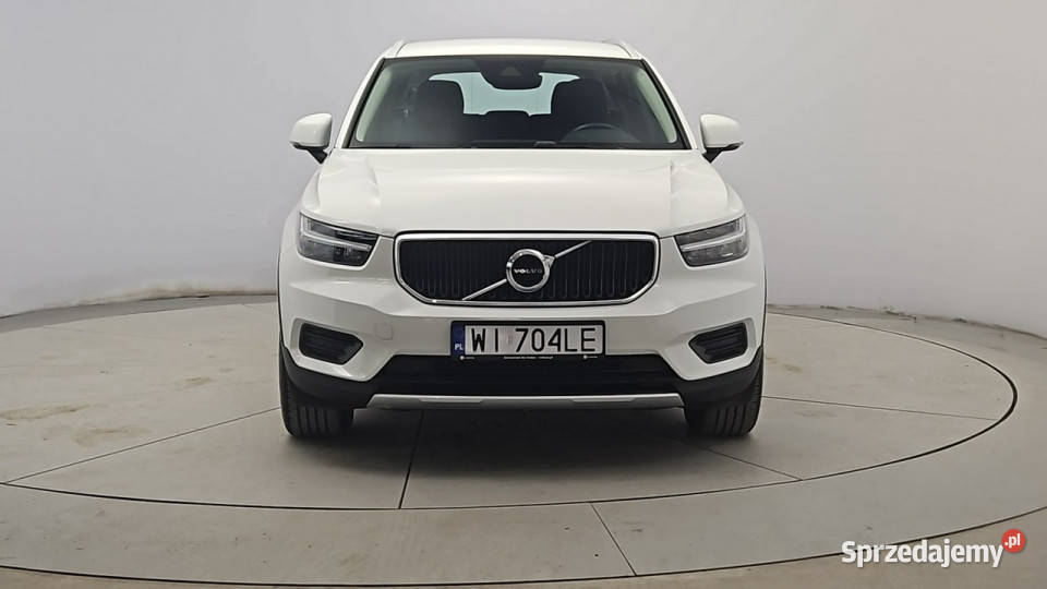 Volvo XC 40 T3 Momentum aut Z Polskiego Salonu asystent pasa ruchu Warszawa