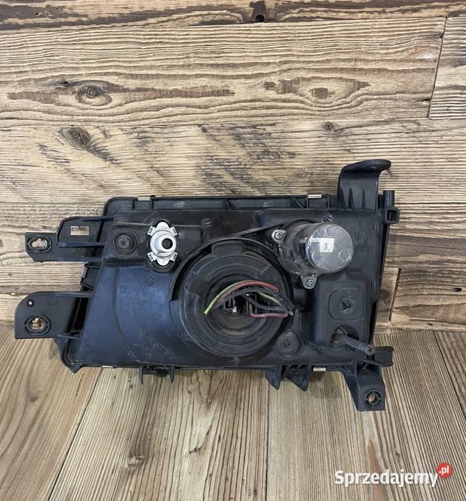 Subaru Forester 1998 prawa lampa Oborniki Śląskie sprzedam