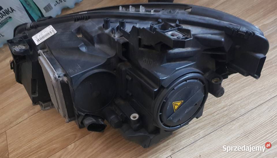 LAMPA Reflektor BIXENON LED Europa MERCEDES CLA Radom