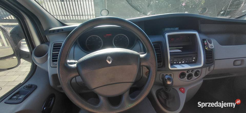 Renault Trafic 9 os Mielec