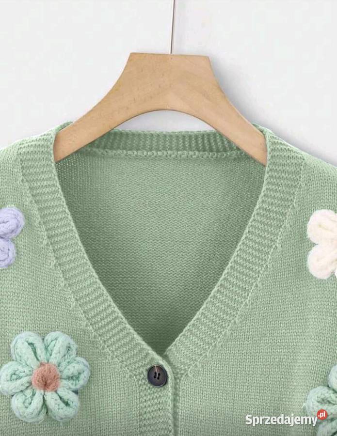 Nowy sweter rozmiar 38 kwiaty