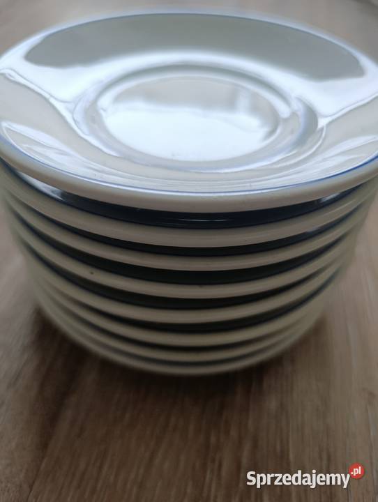Talerzyki nieużywane deserowe 8 sztuk z fabryki Kielce