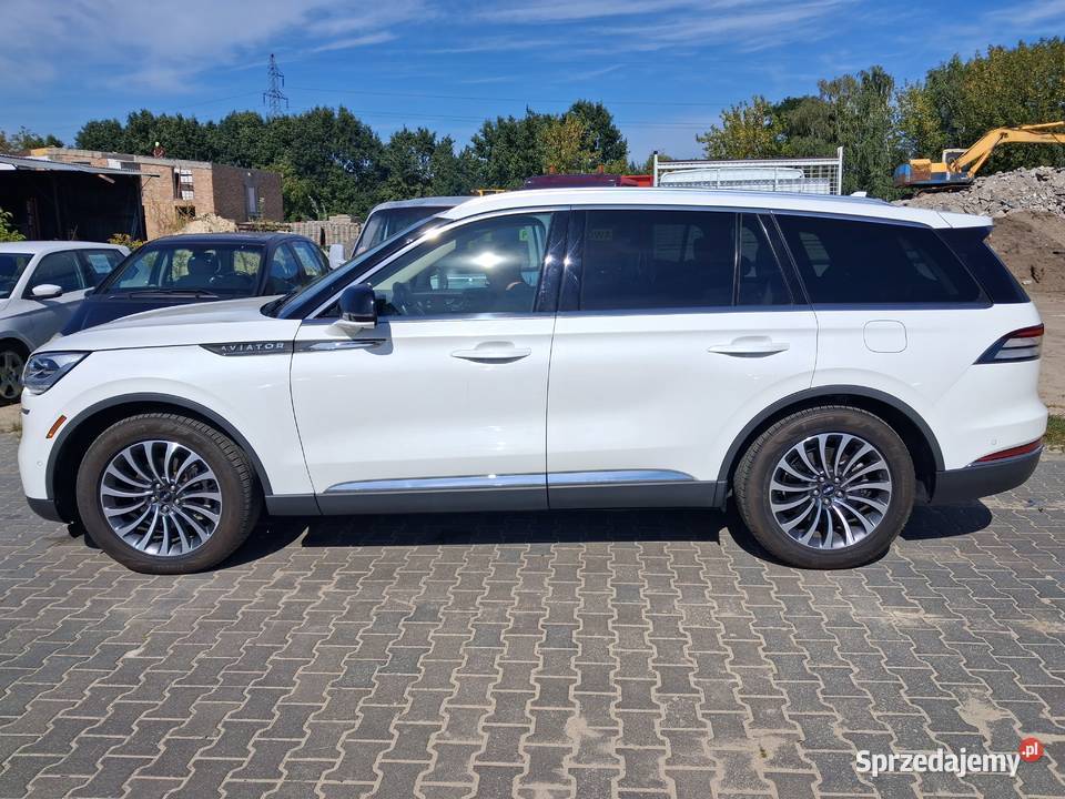 Lincoln aviator reserve zarejestrowany w Rok produkcji 2022