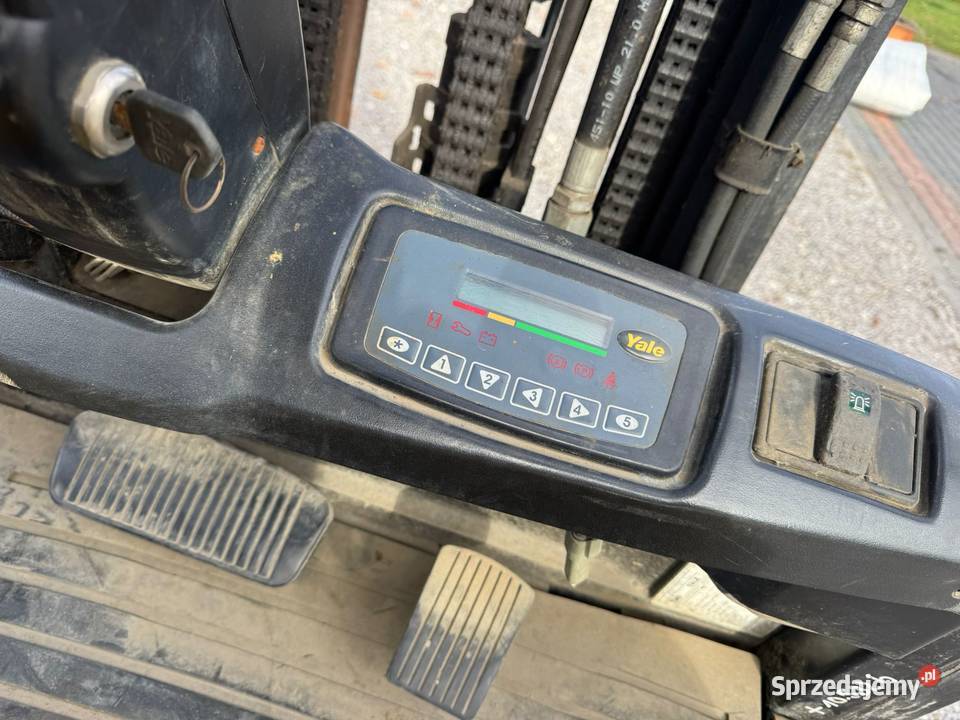 Wózek widłowy Yale ERP16 triplex przesuw wolny elektryczny Wózki widłowe lubelskie Kraśnik