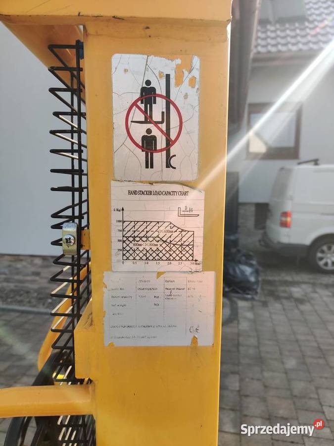 Wózek widłowy paletowy masztowy reczny paleciak