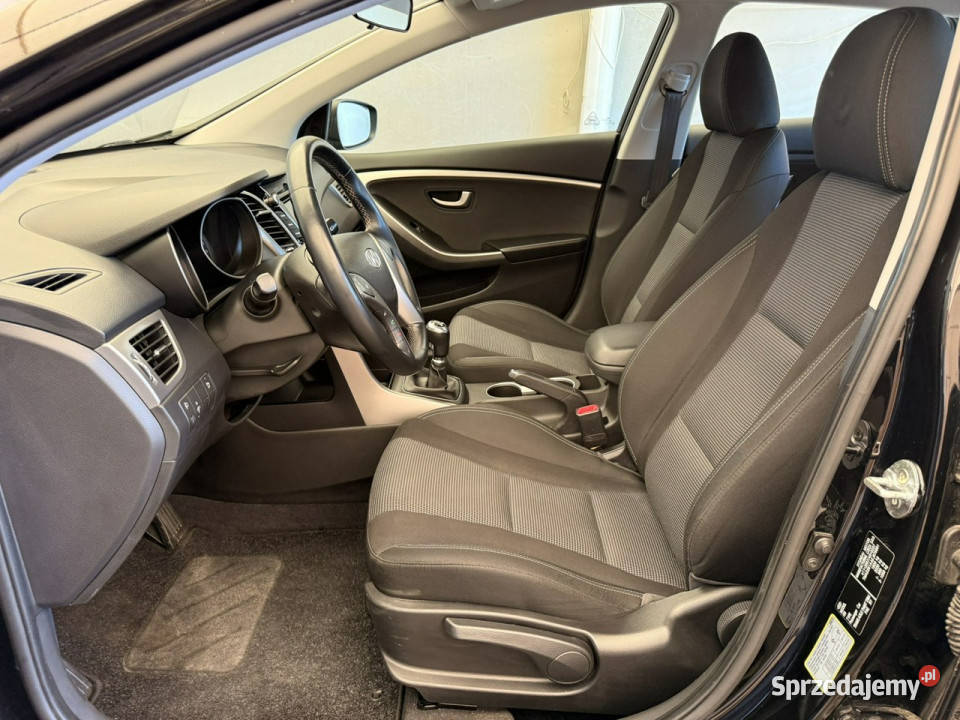 Hyundai i30 II 14 16V MPI 99 2014r 105 zadbany i30 Wojkowice