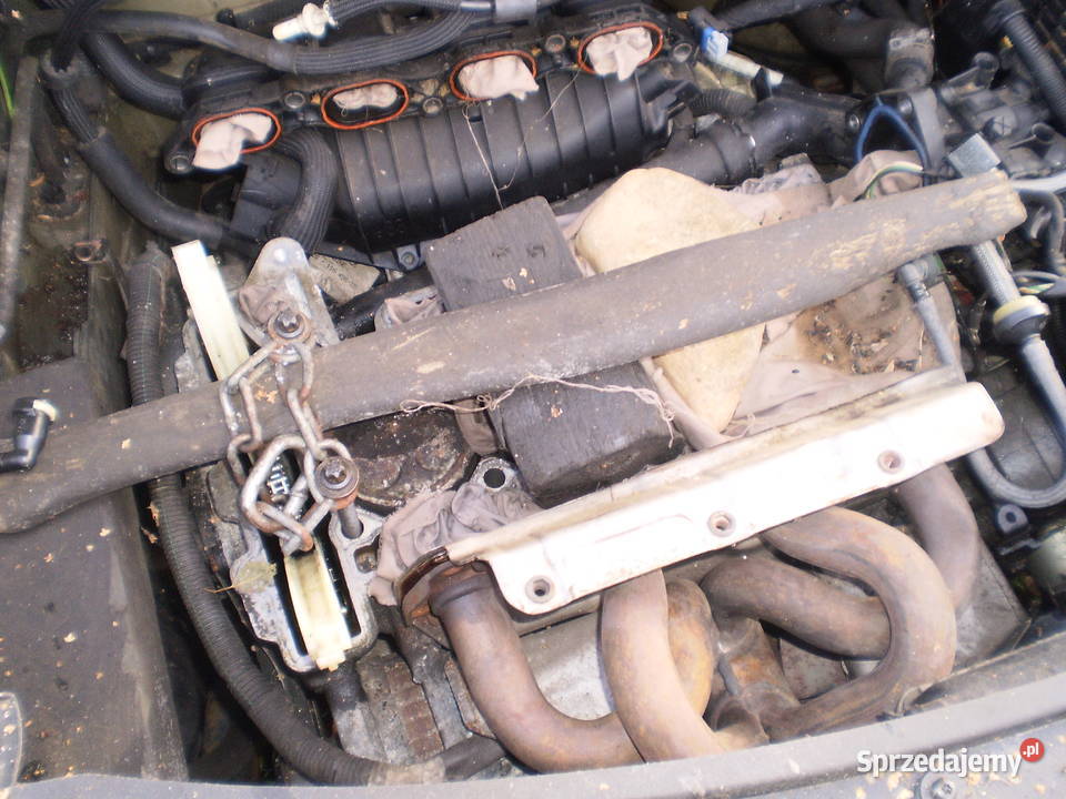 peugeot 207 14 b vti 75 uszkodzony Skarżysko-Kamienna