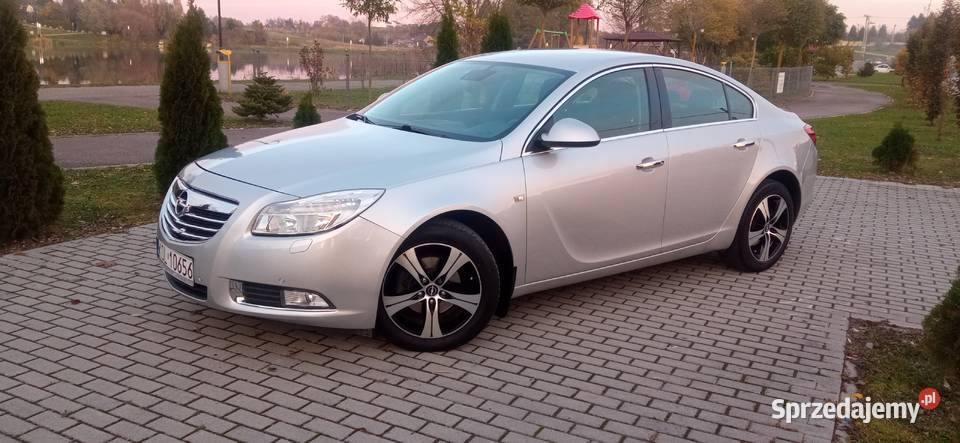 Insignia Sedan / Limuzyna Motoryzacja Wolbrom