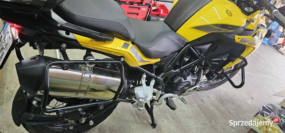 Benelli trk 502x
