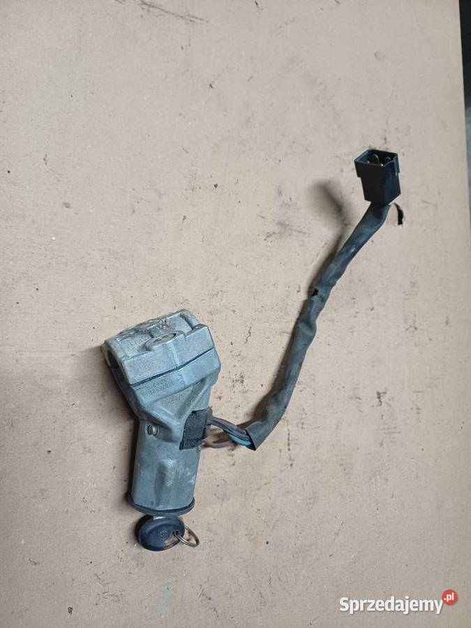 Stacyjka Fiat 126p 125p FSO Polonez Wysyłka łódzkie sprzedam