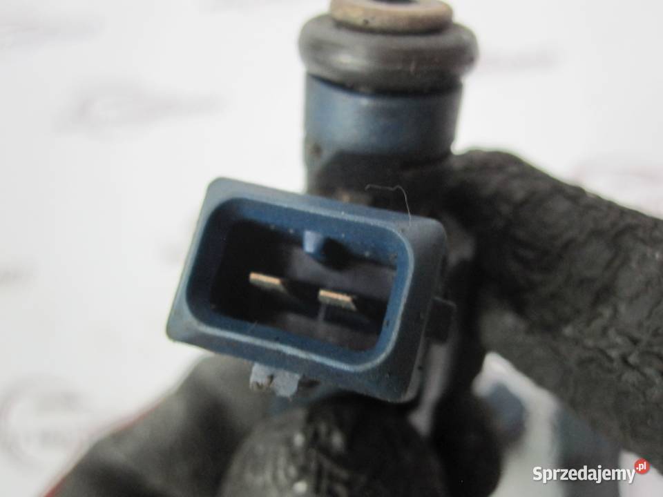 Audi A4 VW 18 TB BFB 163 07r wtryskiwacz paliwa Części samochodowe