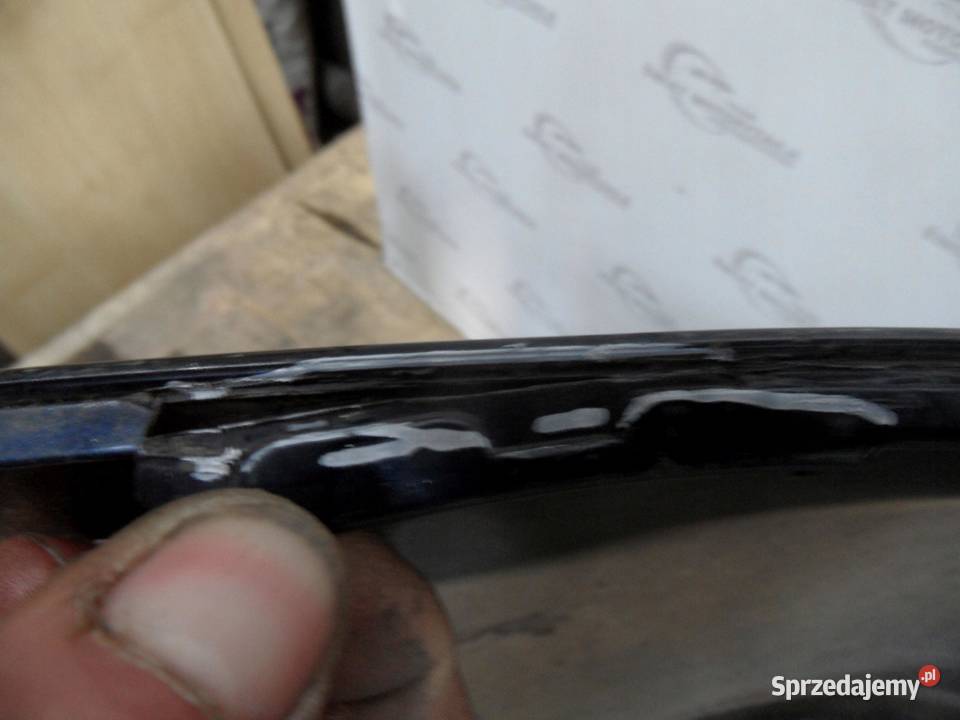 LEXUS IS II 06r zderzak tył osobowe